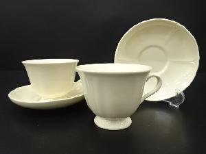 WEDGWOOD　ウェッジウッド　クイーンズプレーン　ティーカップ＆ソーサー　ペア